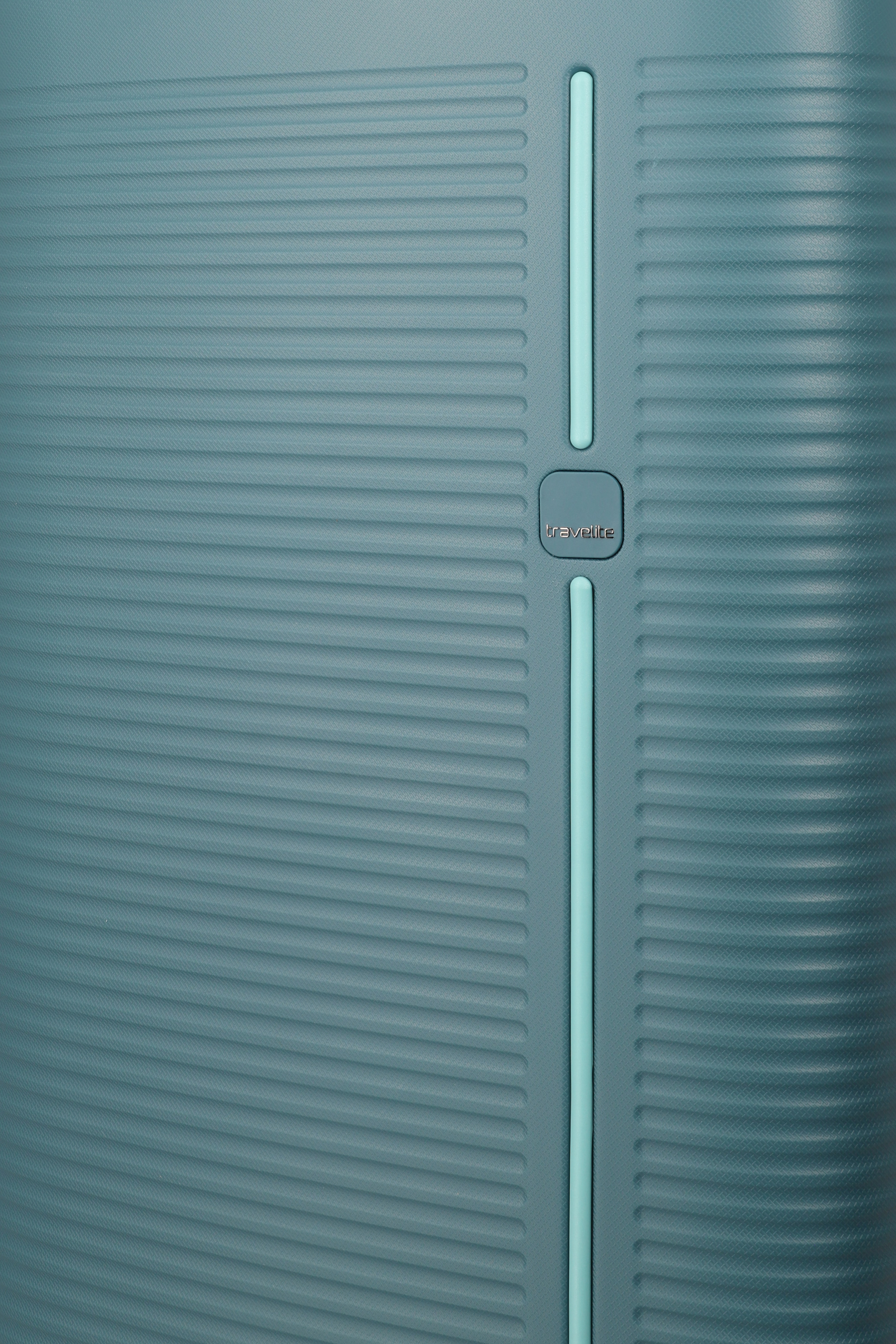 Travelite Roomer Kompakt Trunk Koffer M 66 cm Aqua