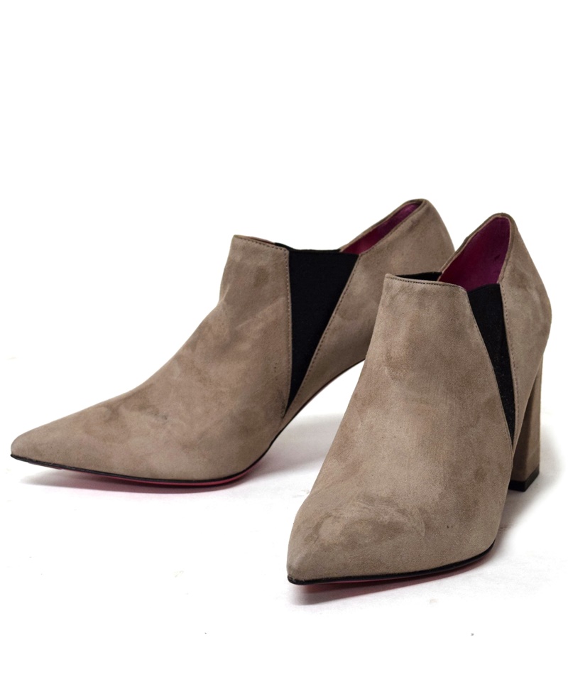 Ankle Boots aus Veloursleder mit Blockabsatz in Greige