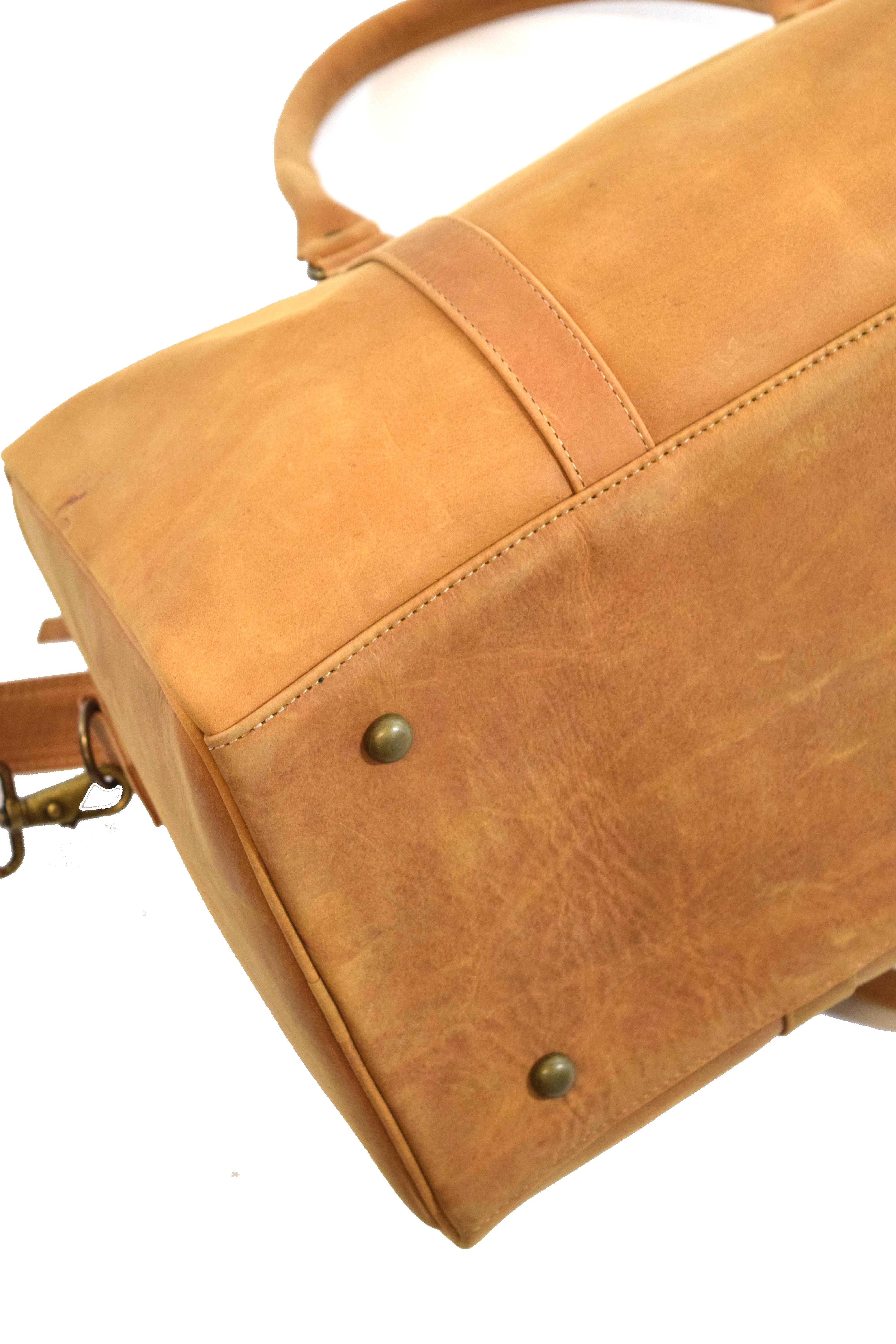 Weekender Reisetasche P-1011 50 cm aus Rindleder in Cognac