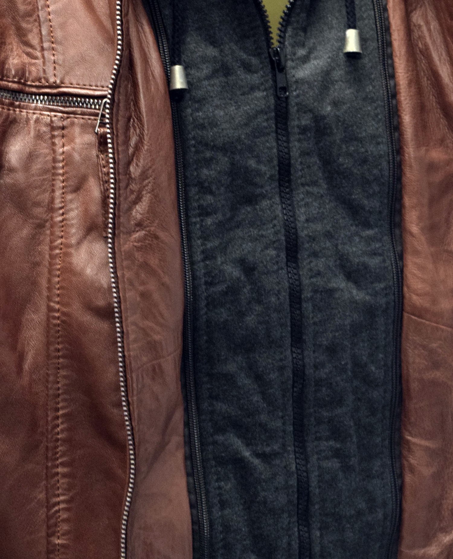 Herren Lederjacke Alex II gesteppt in washed Tabak mit Kapuze 